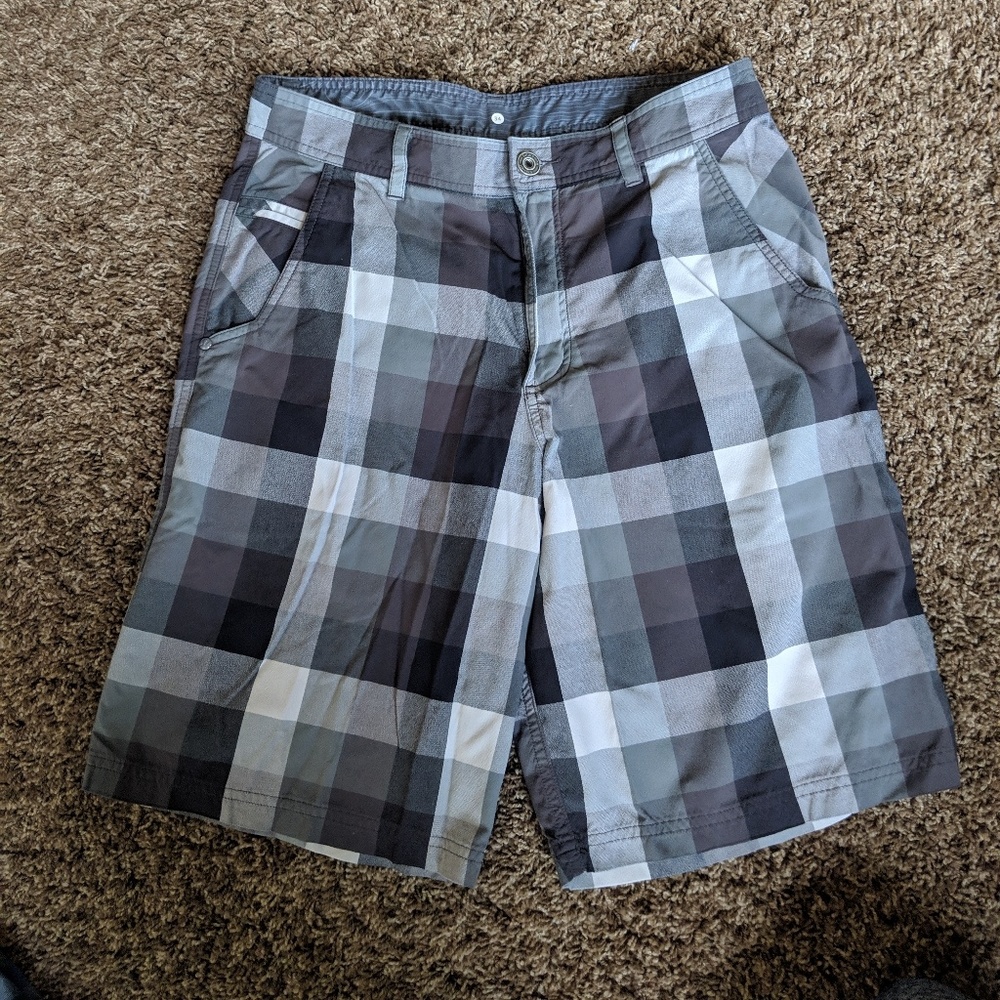 Men's Lululemon shorts 34
